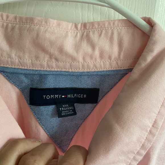 Tommy Hilfiger Light Pink Collared Shirt - Picture 1 of 3